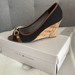 Tommy Hilfiger cork wedge